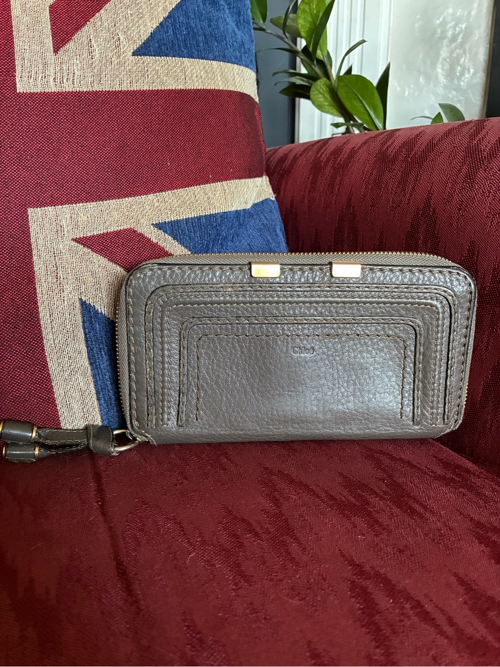Chloé Marcie Long Zip-Around Wallet in Cashmere Grey